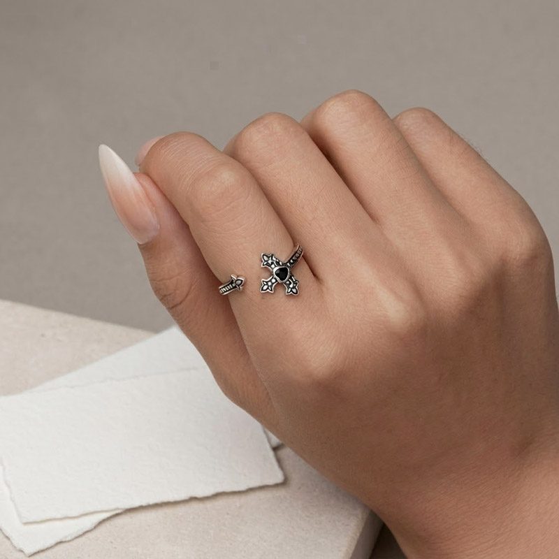 Gothic Cross Ring 925 silver sterling, stone black, ajustable, unisex Gothic Cross Ring 925 silver sterling, stone black, ajustable, unisex